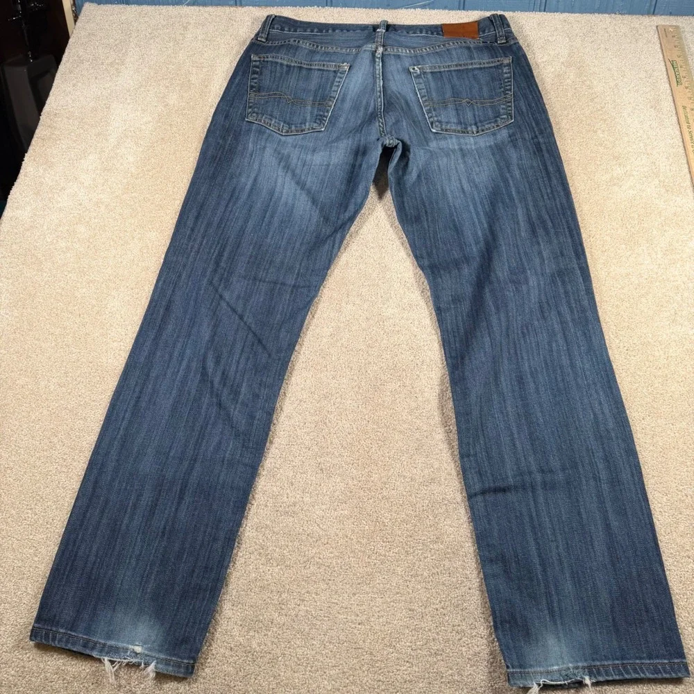 Lucky Brand 221 Original Straight Jeans Mens 34x32 Blue Distressed‎ Worn Hems